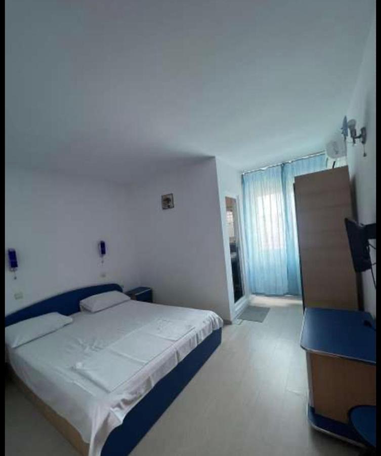 Vila George Hotel Costinesti Buitenkant foto