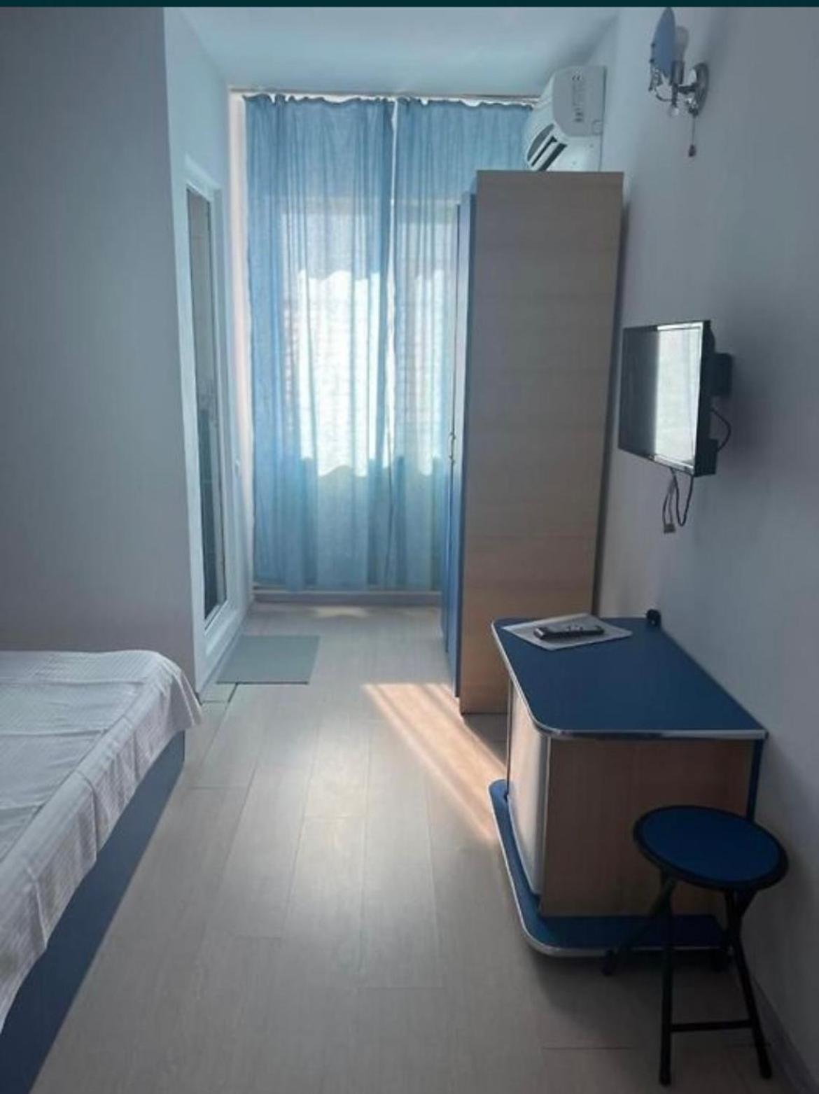 Vila George Hotel Costinesti Buitenkant foto